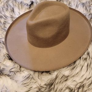 NWOT Olive & Pique Hat